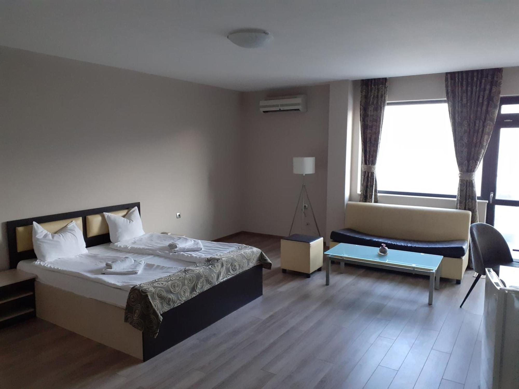 Alexander Hotel Асеновград Екстер'єр фото